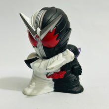 Cargar imagen en el visor de la galería, Kamen Rider W - Kamen Rider Double Fang Joker - Trading Figure
