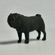 Cargar imagen en el visor de la galería, Pug - Trading Figure - Miniature - 050 P25-B
