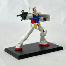 Cargar imagen en el visor de la galería, Mobile Suit Gundam - RX-78-2 Gundam - Trading Figure (R9)
