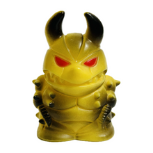 Cargar imagen en el visor de la galería, Return of Ultraman - Gudon - Finger Puppet - Kaiju - Monster - SD Figure (2)
