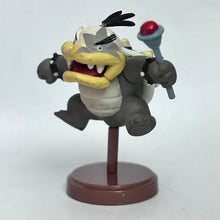 Cargar imagen en el visor de la galería, New Super Mario Bros. Wii - Morton - Trading Figure - Choco Egg
