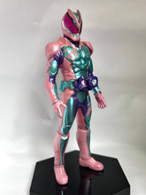 Cargar imagen en el visor de la galería, Kamen Rider Revice - Kamen Rider Revi - Sofubi Style Heroes
