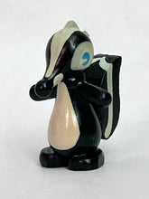 Cargar imagen en el visor de la galería, Bambi - Flower - Mini Figure
