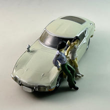 Load image into Gallery viewer, Toyota 2000GT MF10 Early Model (White) - Miniature - Trading Figure
