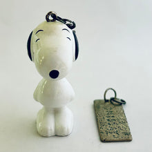 Cargar imagen en el visor de la galería, Peanuts - Snoopy - Charm (White)
