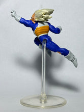 Load image into Gallery viewer, Dragon Ball Z - Vegeta SSJ - Trading Figure - HG
