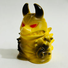 Cargar imagen en el visor de la galería, Return of Ultraman - Gudon - Finger Puppet - Kaiju - Monster - SD Figure (2)
