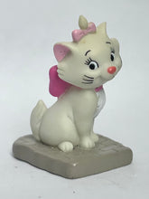 Cargar imagen en el visor de la galería, The Aristocats - Marie - Mini Figure
