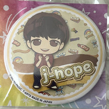 Cargar imagen en el visor de la galería, TinyTan - j-hope - Badge - BTS - Pita! Deforme
