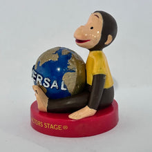 Cargar imagen en el visor de la galería, Animal Actors Stage - Curious George - Mini Figure - USJ
