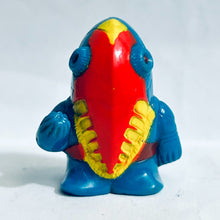 Cargar imagen en el visor de la galería, Ultraseven - Metron Seijin - Finger Puppet Figure
