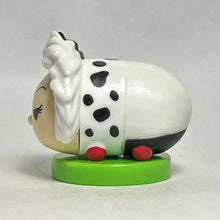 Cargar imagen en el visor de la galería, Disney Tsum Tsum - Cruella de Vil - Trading Figure - Choco Egg (80)
