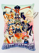 Cargar imagen en el visor de la galería, One Piece - Nami / Mugiwara Crew - Mini Cushion

