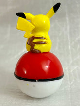 Cargar imagen en el visor de la galería, Pocket Monsters - Pikachu - Pokémon Roly-Poly Figure
