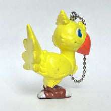 Load image into Gallery viewer, Final Fantasy VII - Chocobo - FF VII Swing - Figure Keychain
