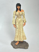 Cargar imagen en el visor de la galería, Berserk - Casca - Mini Berserk Volume II (Anger)
