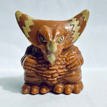 Cargar imagen en el visor de la galería, Ultraman - Gomora - Finger Puppet
