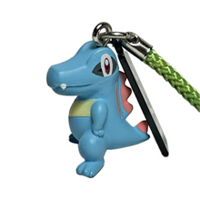 Cargar imagen en el visor de la galería, Pokémon - Waninoko / Totodile - Netsuke Strap
