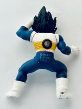 Cargar imagen en el visor de la galería, Dragon Ball Z - Vegeta - Candy Toy - DB Magnet Model
