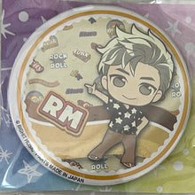 Cargar imagen en el visor de la galería, TinyTan - RM - Badge - BTS - Pita! Deforme
