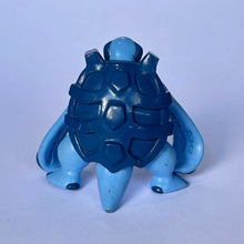 Load image into Gallery viewer, Pokémon BW - Carracosta - Trading Figure - Monster Collection
