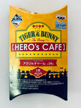 Cargar imagen en el visor de la galería, Gekijouban Tiger &amp; Bunny -The Rising- - Antonio Lopez - Acrylic Charm - Ichiban Kuji Mini T&amp;B &quot;Hero&#39;s Cafe&quot;
