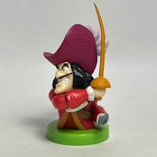 Cargar imagen en el visor de la galería, Peter Pan - Captain Hook - Trading Figure - Choco Egg (77)
