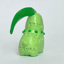 Load image into Gallery viewer, Pokémon - Chikorita - Mini Figure
