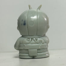 Load image into Gallery viewer, Kamen Rider / Masked Rider - Keshigomu - SD KR Club Candy Toy - Eraser
