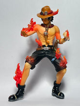 Cargar imagen en el visor de la galería, One Piece - Portgas D. Ace - Styling Figure
