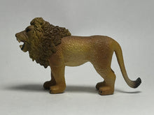 Load image into Gallery viewer, Lion Family (A) - Trading Figure - Miniature (8)
