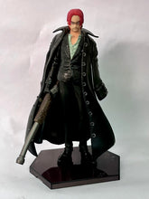 Cargar imagen en el visor de la galería, One Piece - Akagami no Shanks - Styling Figure

