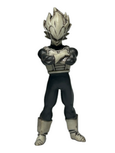 Cargar imagen en el visor de la galería, Dragon Ball Z - Vegeta SSJ - Trading Figure - SHF4 - Mono ver.
