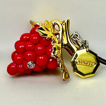 Load image into Gallery viewer, Lipton Abiste Fruit Accessories - Mascot Strap - Grapes
