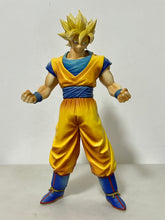 Load image into Gallery viewer, Dragon Ball Z - Son Goku SSJ - Master Stars Piece - -Coloring Tenkaichi Budoukai Ver.
