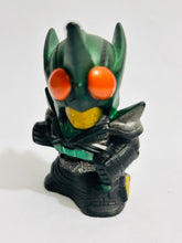 Load image into Gallery viewer, Kamen Rider Kabuto - Kamen Rider KickHopper - Trading Figure
