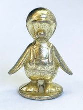 Load image into Gallery viewer, New Super Mario Bros. Wii - Penguin Luigi - Metal Mascot - Gold Ver.
