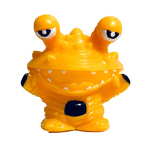 Cargar imagen en el visor de la galería, Ultra Q - Kanegon - Finger Puppet Figure
