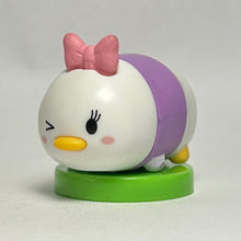 Cargar imagen en el visor de la galería, Disney Tsum Tsum - Daisy Duck - Trading Figure - Choco Egg - Wink (60)
