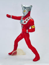 Cargar imagen en el visor de la galería, HG Series Ultraman Leo Duel! Leo vs. Alien Babarue Edition
