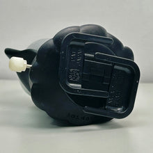 Cargar imagen en el visor de la galería, Derorinman - Orokamen - Wind-up Toy
