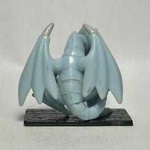 Cargar imagen en el visor de la galería, Yu-Gi-Oh! - Blue-Eyes White Dragon - Trading Figure
