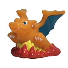 Cargar imagen en el visor de la galería, Pokémon - Lizardon / Charizard - Finger Puppet (BW5)
