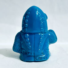 Cargar imagen en el visor de la galería, Ultraseven - Metron Seijin - Finger Puppet Figure
