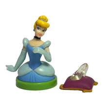 Cargar imagen en el visor de la galería, Cinderella - Trading Figure - Choco Egg - Glass Slipper (57)
