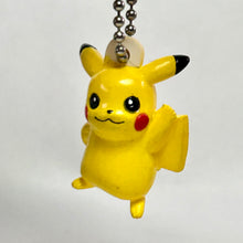 Cargar imagen en el visor de la galería, Pokémon - Pikachu - Mascot Keychain
