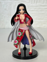 Load image into Gallery viewer, One Piece - Boa Hancock - Figure
