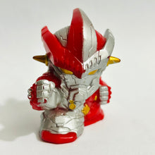 Cargar imagen en el visor de la galería, Ultraman Zero Gaiden: Killer the Beatstar - Jean-Nine - Finger Puppet - SD Figure
