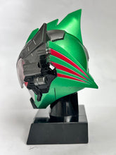 Cargar imagen en el visor de la galería, Kamen Rider Amazons Season 2 - Kamen Rider Amazon New Omega - Bandai Shokugan - Masker World 4
