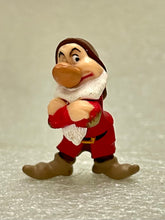 Cargar imagen en el visor de la galería, Snow White and the Seven Dwarfs - Grumpy - Disney Choco Party Part 1 - Trading Figure (006)
